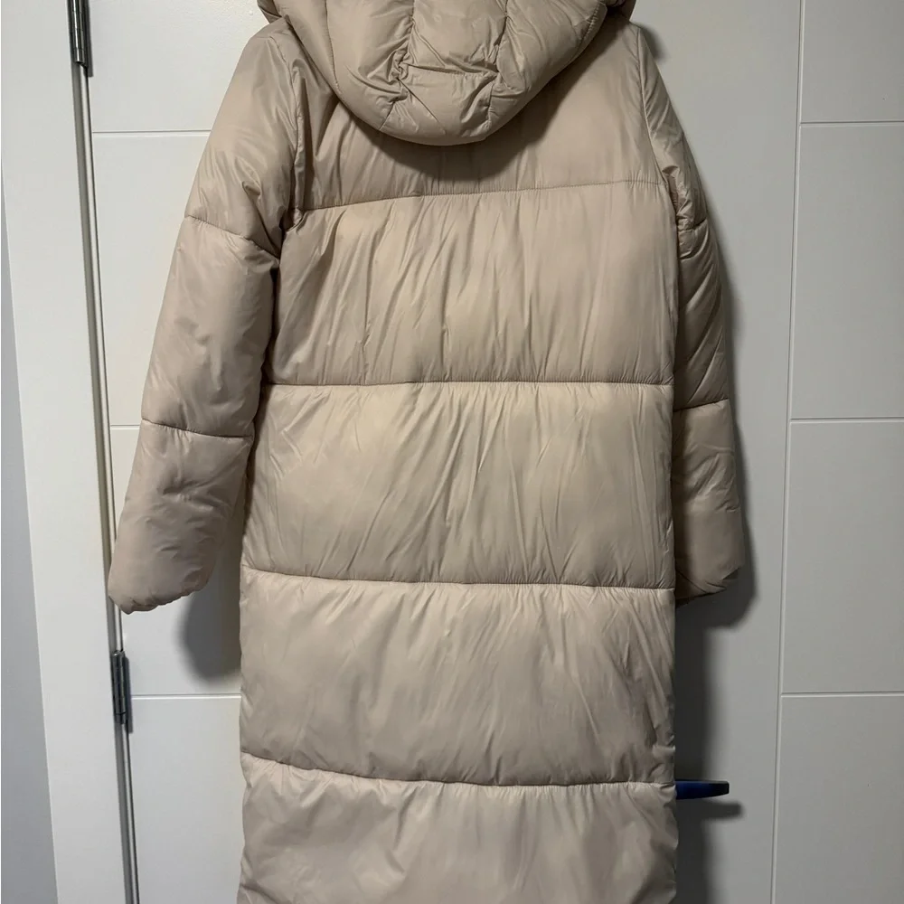 Abercrombie and Fitch Air Cloud Long Puffer - Picture 4 of 5